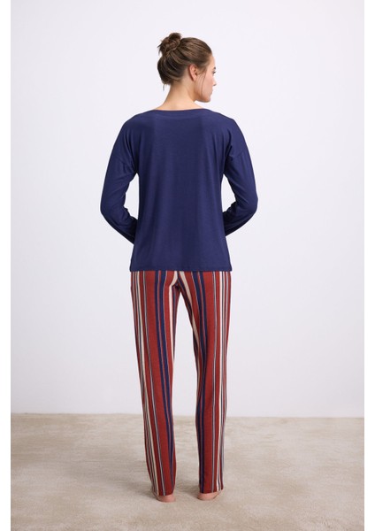Kadın Lacivert Uzun Kollu T-Shirt ve Çizgili Pantolon Takımı (11577) fiyatları