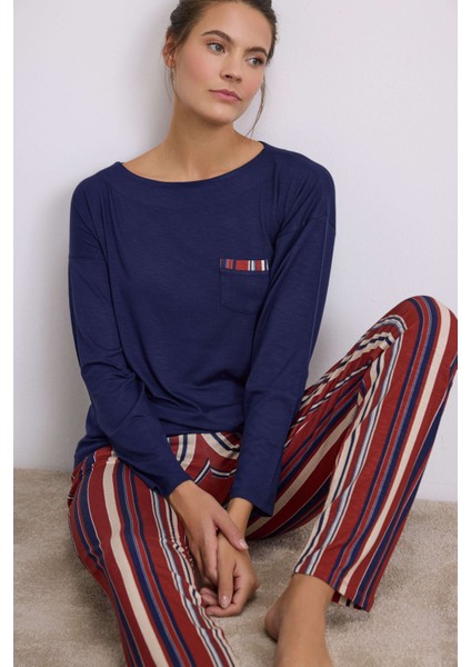 Kadın Lacivert Uzun Kollu T-Shirt ve Çizgili Pantolon Takımı (11577) fırsatları