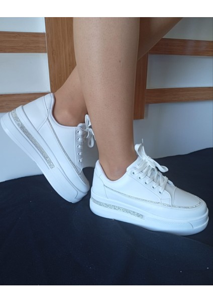 Kadın Yüksek Taban Rahat Şık Günlük Spor Ayakkabı Beyaz Renk