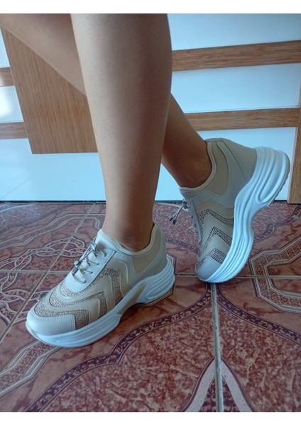 Kadın Yüksek Taban Rahat Şık Günlük Spor Ayakkabı Bej Renk