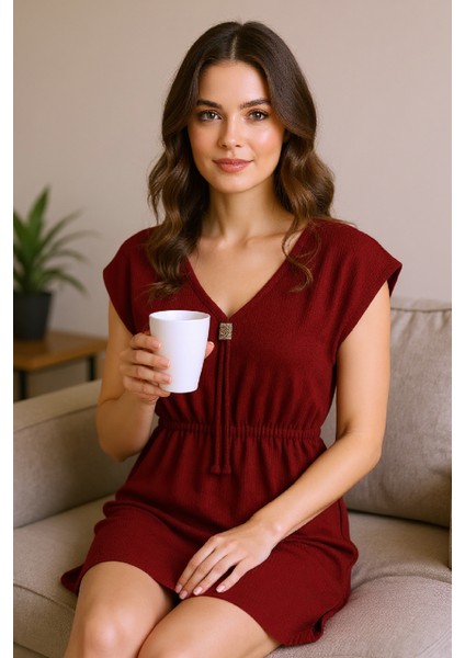 Kadın Bordo Yanları Yırtmaçlı Tokalı V Yaka Mini Plaj Elbisesi