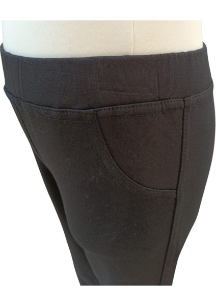 Kız çocuk siyah pamuklu esnek tayt – rahat ve şık günlük kullanım