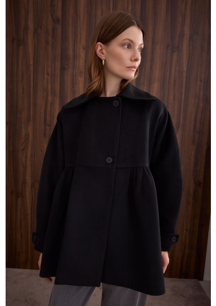Büzgü Detaylı Kaban Siyah modelleri