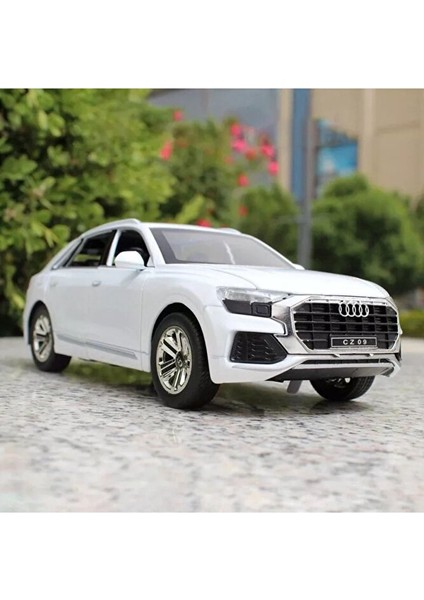 Audi Q8 Suv Tarzı Araba 1:24 Diecast Metal Model Araba Koleksiyon Araba Sesli Işıklı Audi Jip Araba