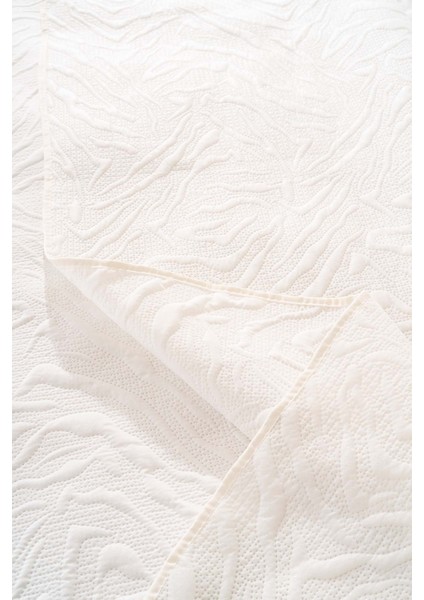 Venada Çift Kişilik Mikro Uyku Seti 3 Parça Yatak Örtüsü Seti Krem