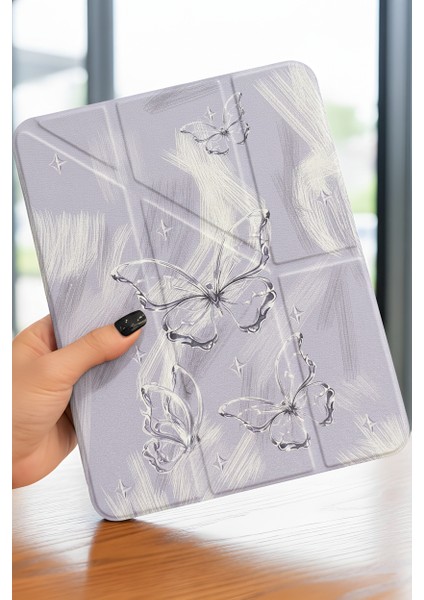 iPad 11 A16 2025 10. Nesil 10.9 Kılıf Açık Mor Zemin Sanatsal Kelebek Desenli Kalem Bölmeli Şeffaf Arka Akıllı Kapak