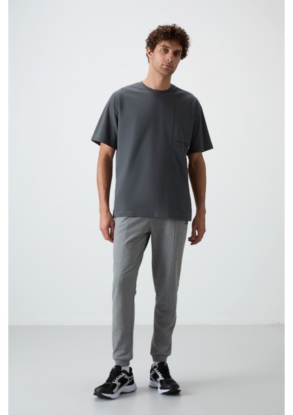 Gri Melanj Pamuklu Yumuşak Dokulu Comfort Fit Nakışlı Erkek Jogger - 82123