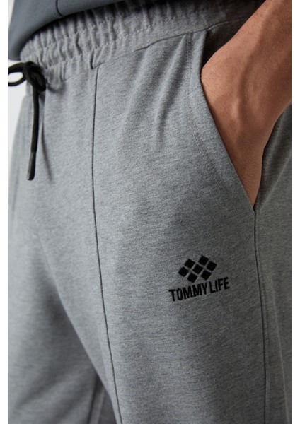 Gri Melanj Pamuklu Yumuşak Dokulu Comfort Fit Nakışlı Erkek Jogger - 82123