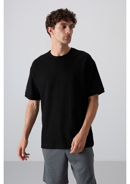 Siyah Pamuklu Kalın Yüzeyi Dokulu Oversize Fit Basic Erkek T-Shirt - 88339