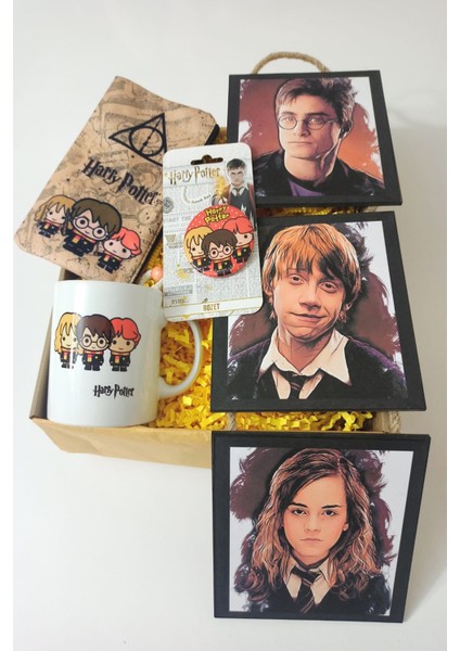 Yılbaşı Özel Hediye Seti Rozet , Ahşap Duvar Süsü, Bez Kalemlik, Kupa fiyatları