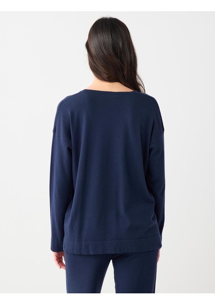 Lacivert Uzun Kollu V Yaka Triko Kazak