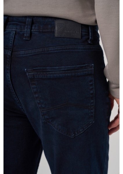Erkek Lacivert Denim 5 Cep Dynamic Fit Jean Kot Pantolon fırsatları