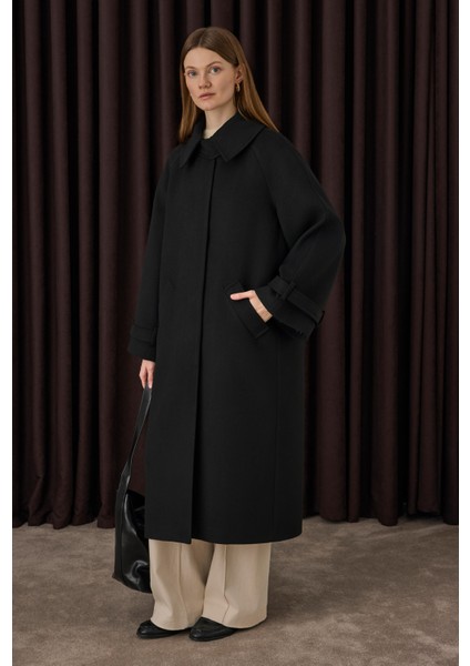 Yaka Detaylı Kaban Siyah modelleri