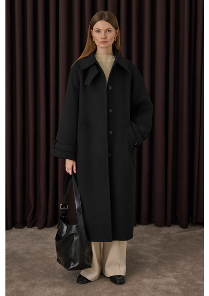 Yaka Detaylı Kaban Siyah fırsatları