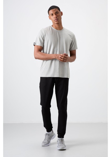 Siyah Pamuk Yumuşak Dokulu Standart Fit Nakışlı Erkek Eşofman Alt - 82133