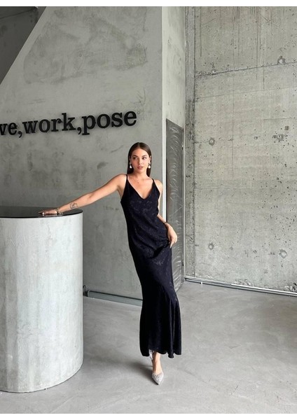 Jakarlı Askılı Saten Elbise Asimetrik - Siyah S-Siyah