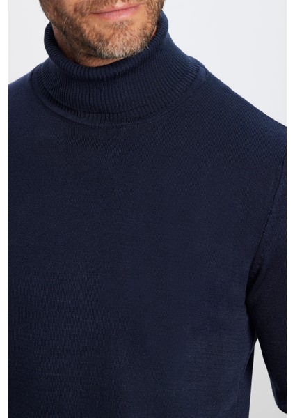 Erkek Slim Fit Dar Kesim Yumuşak Dokulu Tüylenmeyen Lacivert Tam Balıkçı Yaka Triko Kazak modelleri