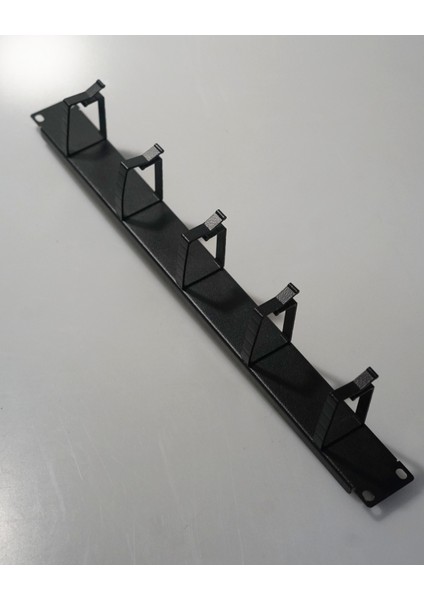 1u 19'' Metal Kancalı Yatay Kablo Organizer Siyah fırsatları
