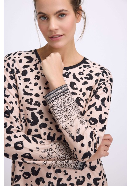 Kadın Uzun Kollu Leopar Desenli ve Doğal Dokulu Gecelik (11539) modelleri