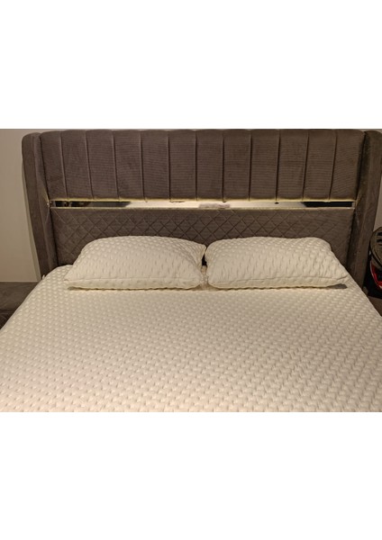 Konfor Opulent Sıvı Geçirmez Yatak Pedi Özellikli Yatak Alezi fiyatları