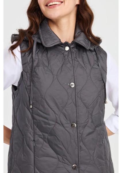 Kadın Kapüşonlu Kapitone Yelek 23406-26K modelleri