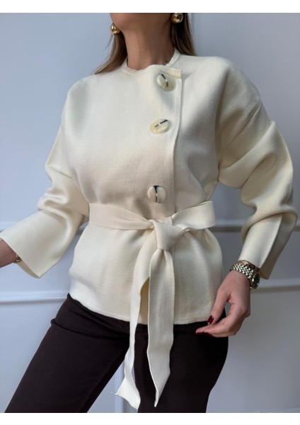 Krem Kuşaklı Triko Hırka