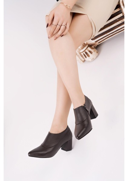 Tarçın Hakiki Deri Klasik Günlük Kadın Topuklu Ayakkabı TRC71-0102 modelleri