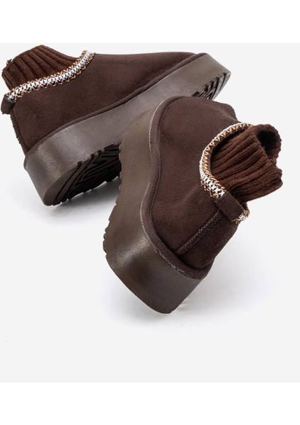 Kalın Tabanlı Mini Çoraplı Bot Kahve fırsatları