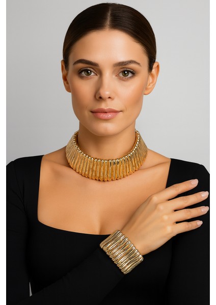 Luna Gold Dokulu Choker & Bileklik Seti fırsatları