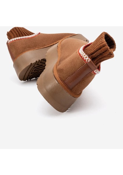 Kalın Tabanlı Mini Çoraplı Bot Taba fırsatları