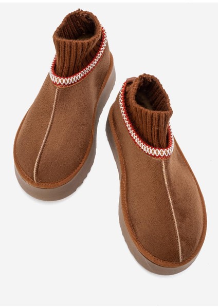 Kalın Tabanlı Mini Çoraplı Bot Taba indirimleri