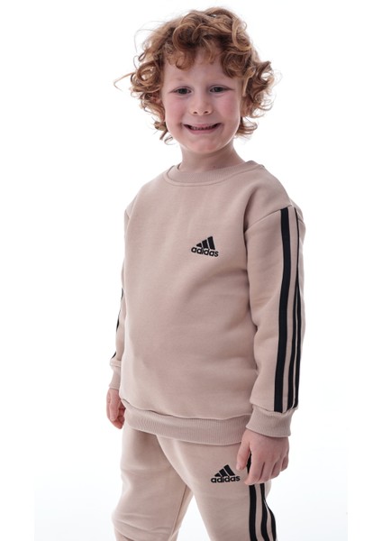 Erkek Çocuk Şeritli Polar Eşofman Takımı – Rahat ve Yumuşak Kumaş modelleri