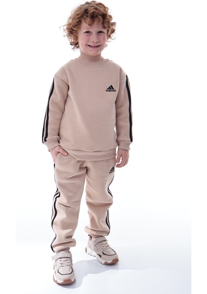 Erkek Çocuk Şeritli Polar Eşofman Takımı – Rahat ve Yumuşak Kumaş fırsatları