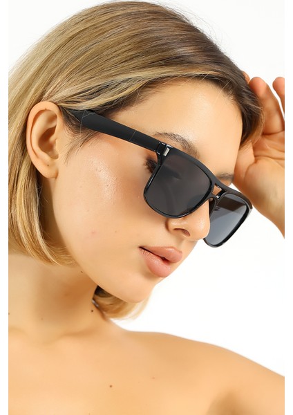 Kadın Siyah Retro UV400 Güneş Gözlüğü 25-23 C2 modelleri