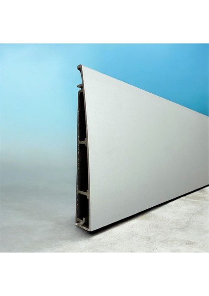 8 cm Genişlikte Alüminyum Süpürgelik Profili 3 mt Mat Eloksal Kaplamalı Alüminyum (İstediğiniz Ölçüde)