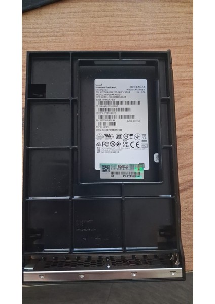 Hpe 960GB Sata 6g Read Intensive Sff (2.5in) Basic Carrier Multi Vendor SSD fırsatları