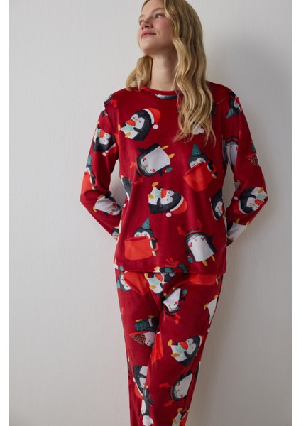Kırmızı Penguen Desenli Bisiklet Yaka Pijama Takımı fiyatları