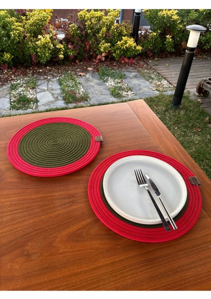 Yılbaşı Temalı Kırmızı Yeşil 2’li Hasır Görünümlü Amerikan Servis Supla – Leke Tutmaz – 33X33 cm indirimleri