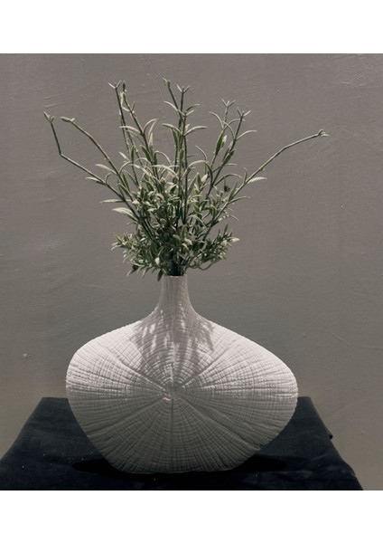 Modern Dokulu Seramik Vazo – 22X26 cm Dekoratif Ev ve Ofis Aksesuarı