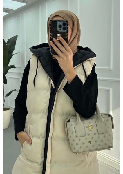 Kapüşonlu Çift Taraflı Uzun Şişme Yelek- Siyah Bej fırsatları