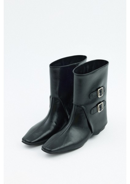 Bot 2528 - Çift Tokalı Tozluk Detaylı Siyah Kadın Bot