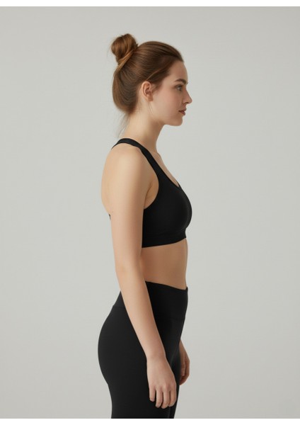 Kadın Spor Sütyeni | Pedli & Çapraz Sırt Detaylı Sporcu Büstiyeri modelleri