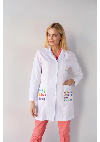 Sınıf Öğretmeni Önlüğü Alpaka Beyaz Önlük Öğretmen Baskılı 3 Cepli fırsatları