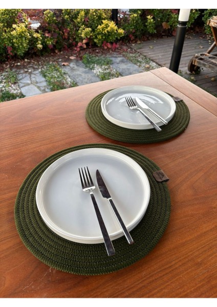 Yeşil Yılbaşı Temalı 2'li Hasır Görünümlü Yuvarlak Supla – Leke Tutmaz, El Yapımı – 33X33 cm fiyatları