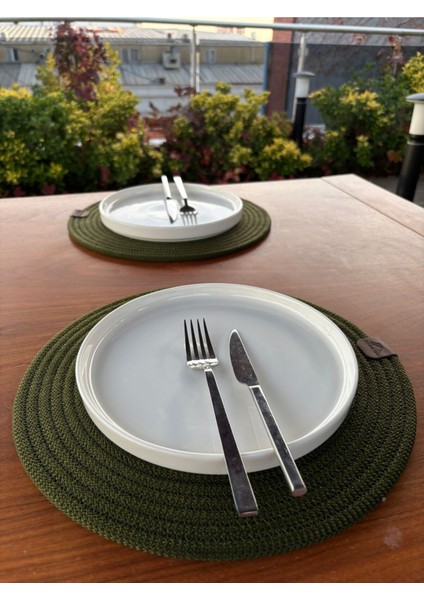 Yeşil Yılbaşı Temalı 2'li Hasır Görünümlü Yuvarlak Supla – Leke Tutmaz, El Yapımı – 33X33 cm indirimleri