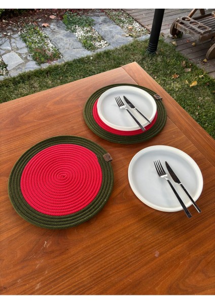 Yılbaşı Temalı Yeşil Kırmızı 2’li Hasır Görünümlü Amerikan Servis Supla – Leke Tutmaz – 33X33 cm