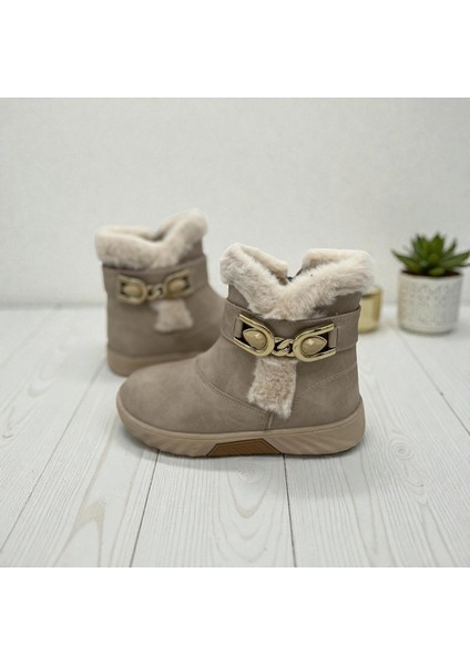 Kız Çocuk Tokalı Kaymaz Taban Tüylü Bej Bot fırsatları