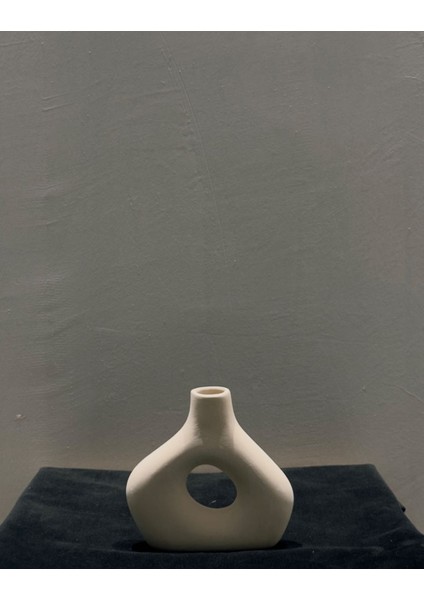 Minimalist Modern Seramik Vazo – 15X15 cm Dekoratif, Şık Ev ve Ofis Aksesuarı fiyatları