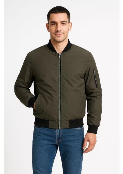 Erkek Bomber Mont Ceket – Fermuarlı, Kapitone Içi Astarlı, Su Itici Kumaş, Regular Fit, Uzun Kollu, Yandan Cepli, Bahar & Kış Rahat Günlük Stil - Haki fırsatları