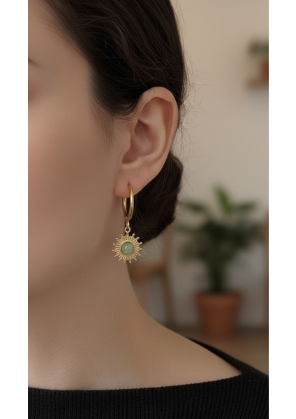 Yeşil Taşlı Vintage Gold Güneş Küpe fiyatları
